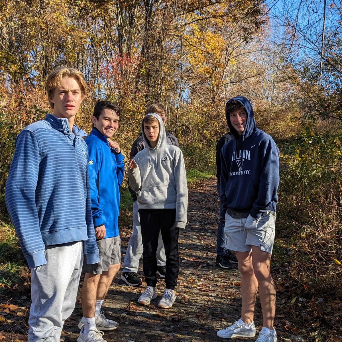 DshsEnglish's tweet image. Last week Am Lit students went on a nature walk on the DS campus to kick off their study of Transcendentalism.  They will then study the poetry of contemporary poet Mary Oliver.  @DSteachlearn #relevance