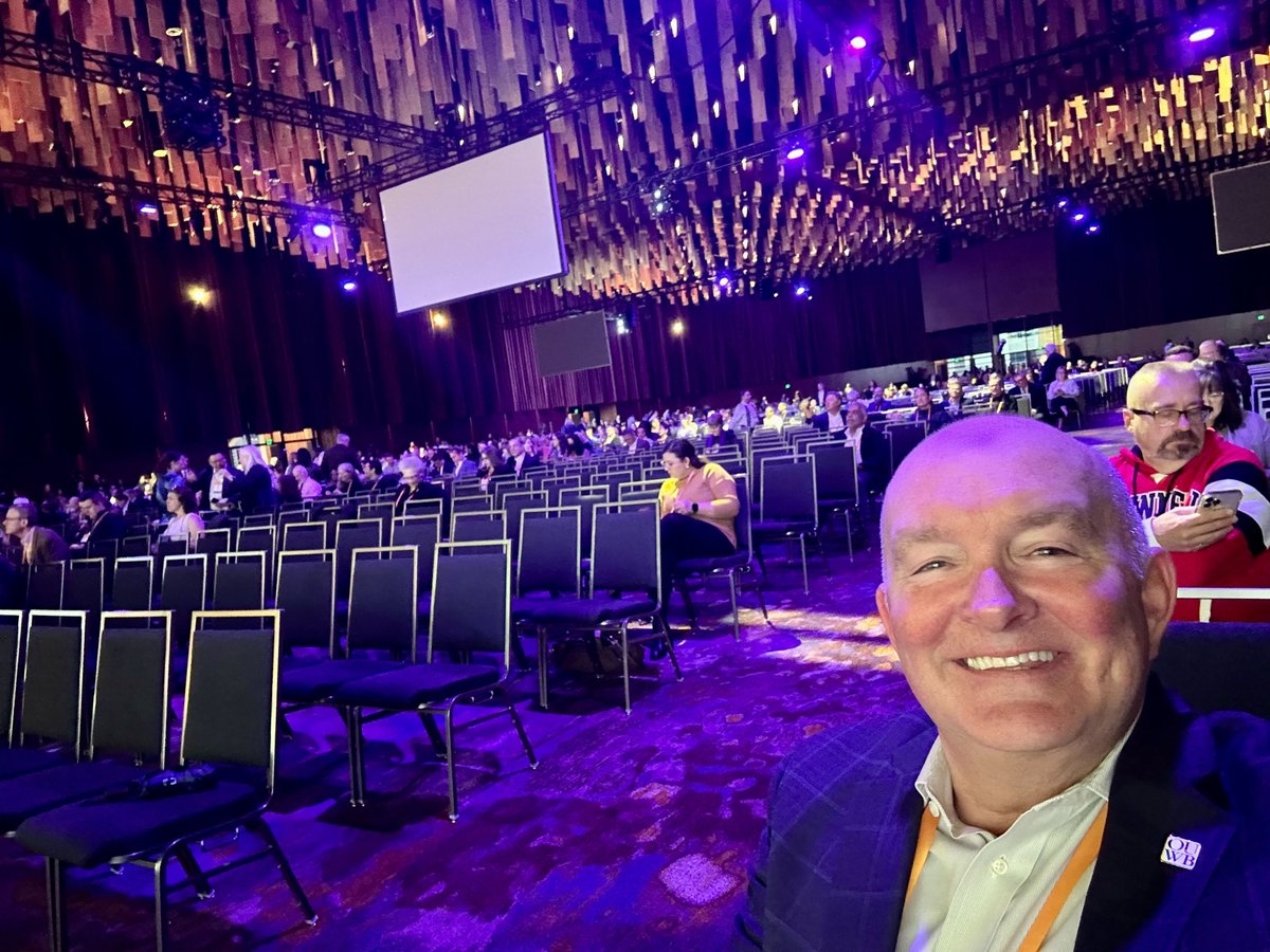 Thrilled to have our FMS faculty, Drs. Baxa, Gould,  Lucia, & Sawarynski, participating in the #AAMC2023 Annual Meeting in Seattle! A fantastic opportunity for networking, collaboration, and meaningful discussions. @AAMCtoday #AAMC23 #MedEd #LearnServeLead
aamc.org/career-develop…