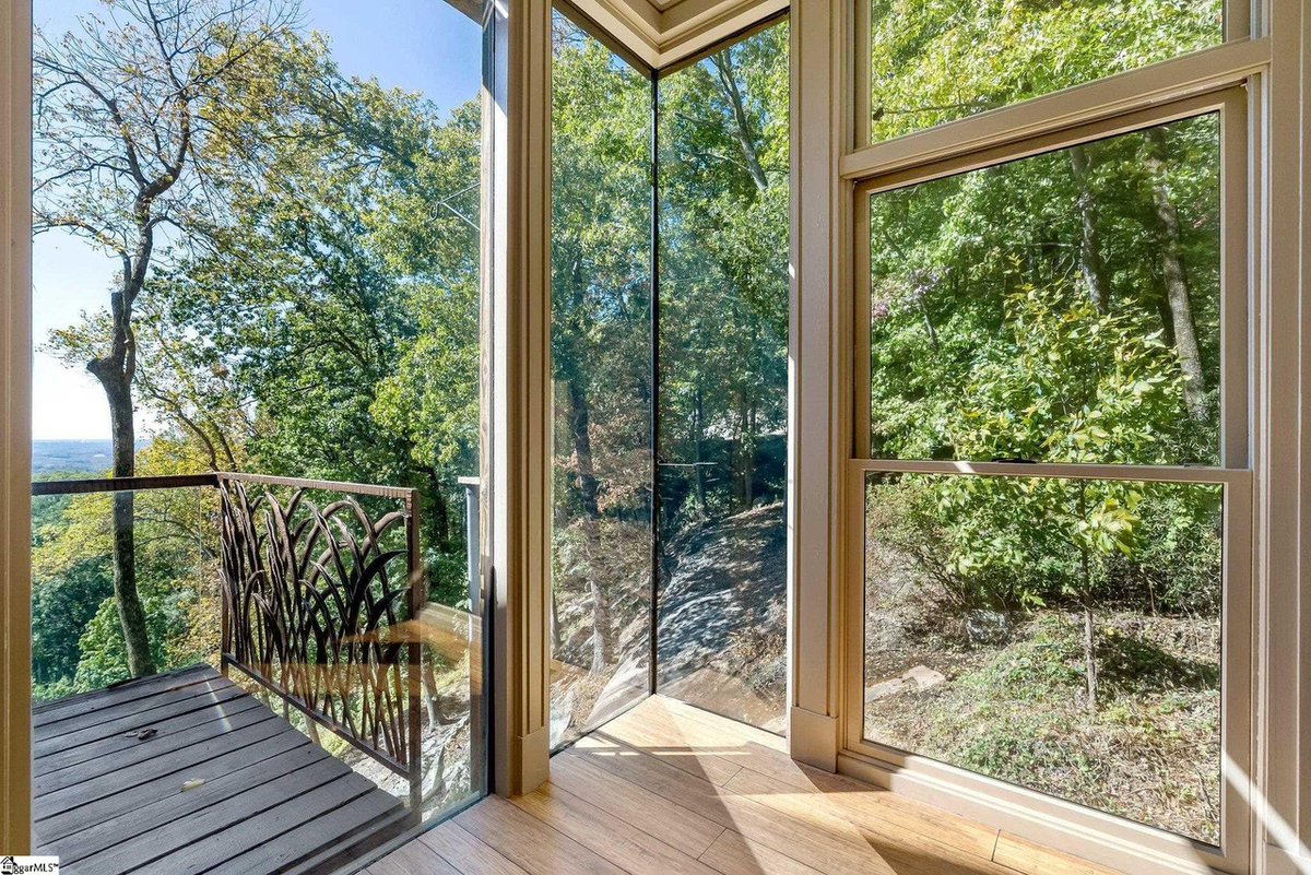 The Cliffs tweet media