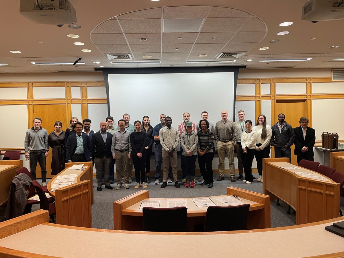 🔬Dartmouth Radiation Oncology's 3rd Annual Research Retreat was a resounding success!💡Our team showcased 14 exceptional projects spanning health policy research, clinical and translational research and applied medical physics. #dartmouthradonc #translationalresearch #medphys