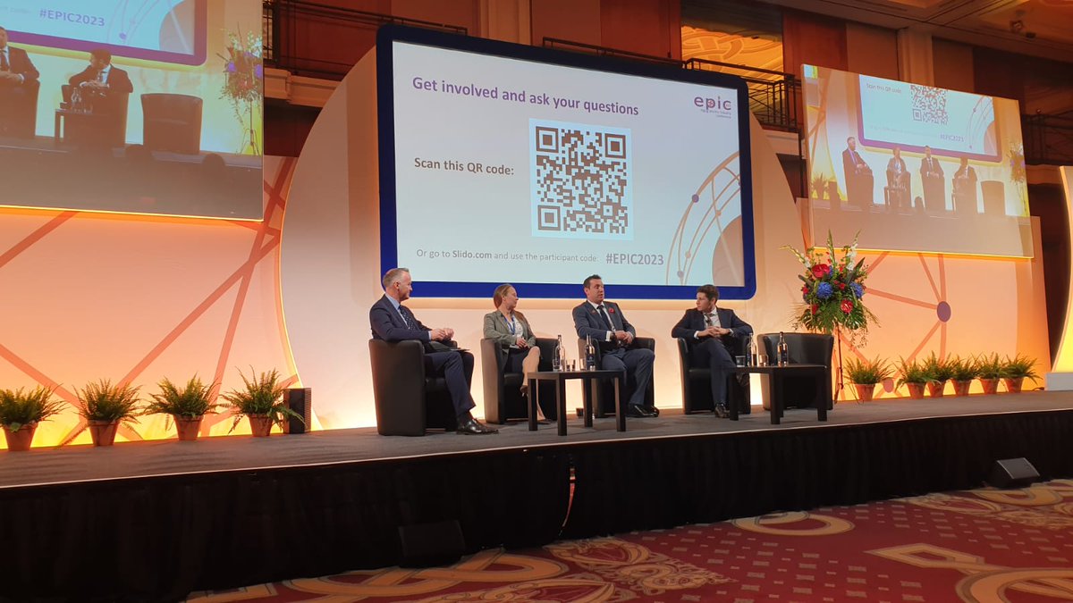 NFU_Poultry's tweet image. It&apos;s great to see all 3️⃣ of the speakers in #EPIC2023 &apos;Young Guns&apos; session are all previous NFU Poultry Industry Programme participants, flying the flag for our industry 🐔🥚🦃🐣🦆 #ProudofPoultry