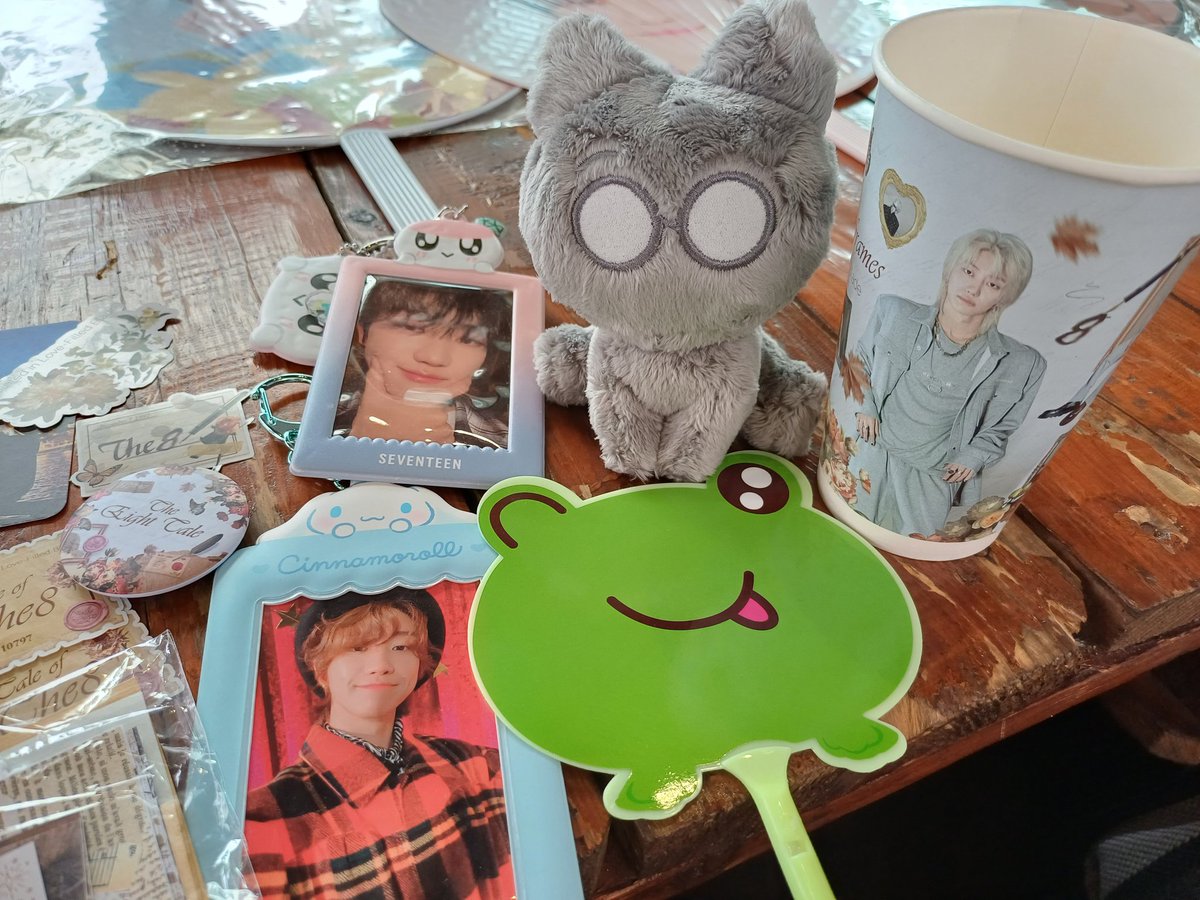 cremecardigan's tweet photo. 생일 축하해요 에잇아~~
🐸✨️

The 8's birthday event by @The8DayProd

#춤춰_노래해_명호의_생일이네 
#The8HeavenDay
#Happy_THE8_Day 

#디에잇 #THE8 #세븐틴 #SEVENTEEN https://t.co/jB3Qnz5Py6
