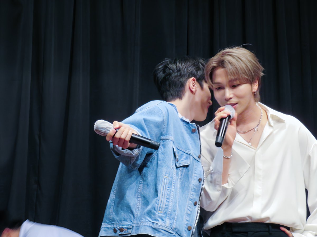 7번 창구 tweet media