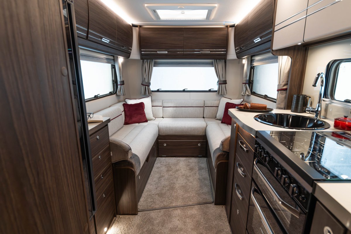 Discover the highlights of Elddis' 2024 motorhomes and campervans with the <a href="/MMM_Magazine/">MMM Magazine</a>  Essential Guide!

outandaboutlive.co.uk/motorhomes/new…