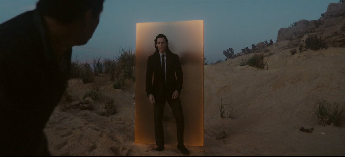 никогда бы не подумал, что из всей нашей захудалой компашки именно кейси способен на преступление?? теперь понятно, на что ему столько дисков саморефлексии. клептоманию не так-то легко побороть.