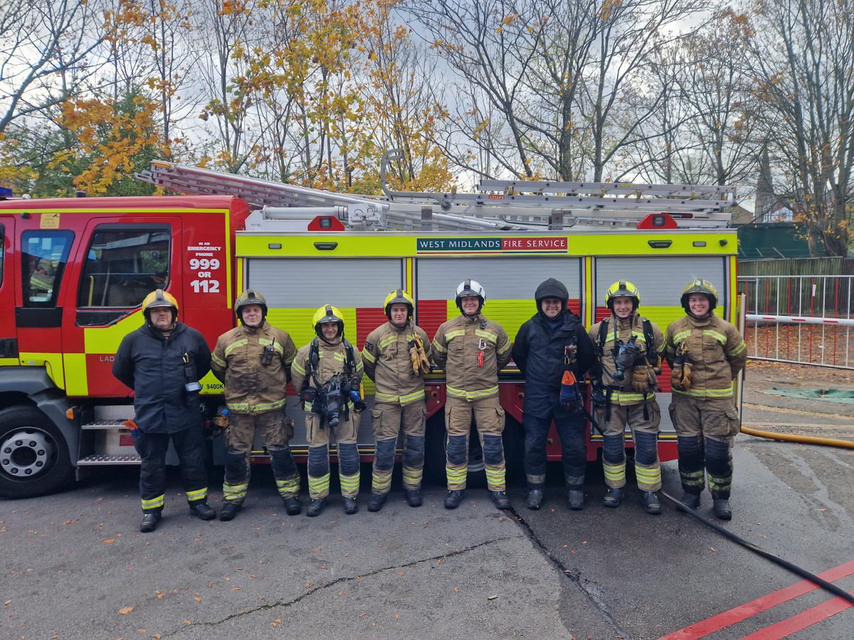 Congratulations FF Steed from Ladywood Green Watch for achieving a career milestone today as a fully competent firefighter. Further congratulations to TFF Sydney for passing your TAC VENT BA assessment. #weare training and developing to be our best, we are #WMFS @WestMidsFire