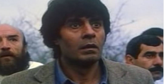 Eli_CottierFab's tweet photo. #Cinéma_Iranien Suis allée hier soir voir le film "#Hamoun" (#Hamoon) de #DariushMEHRJOUI (داریوش مهرجویی#): copie du film devrait être restaurée... mais tt de même, très intéressant, étant donné la période (#Iran_1990). https://t.co/PckK77jM1J