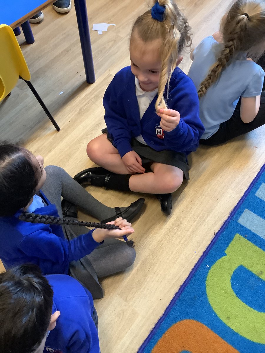 MPPS_Wirral's tweet image. How are you different?

Year 1 have been discussing differences and how we are different to each other and our friends. We know that our differences make us  unique and special!

#MPPSPSHE #differences