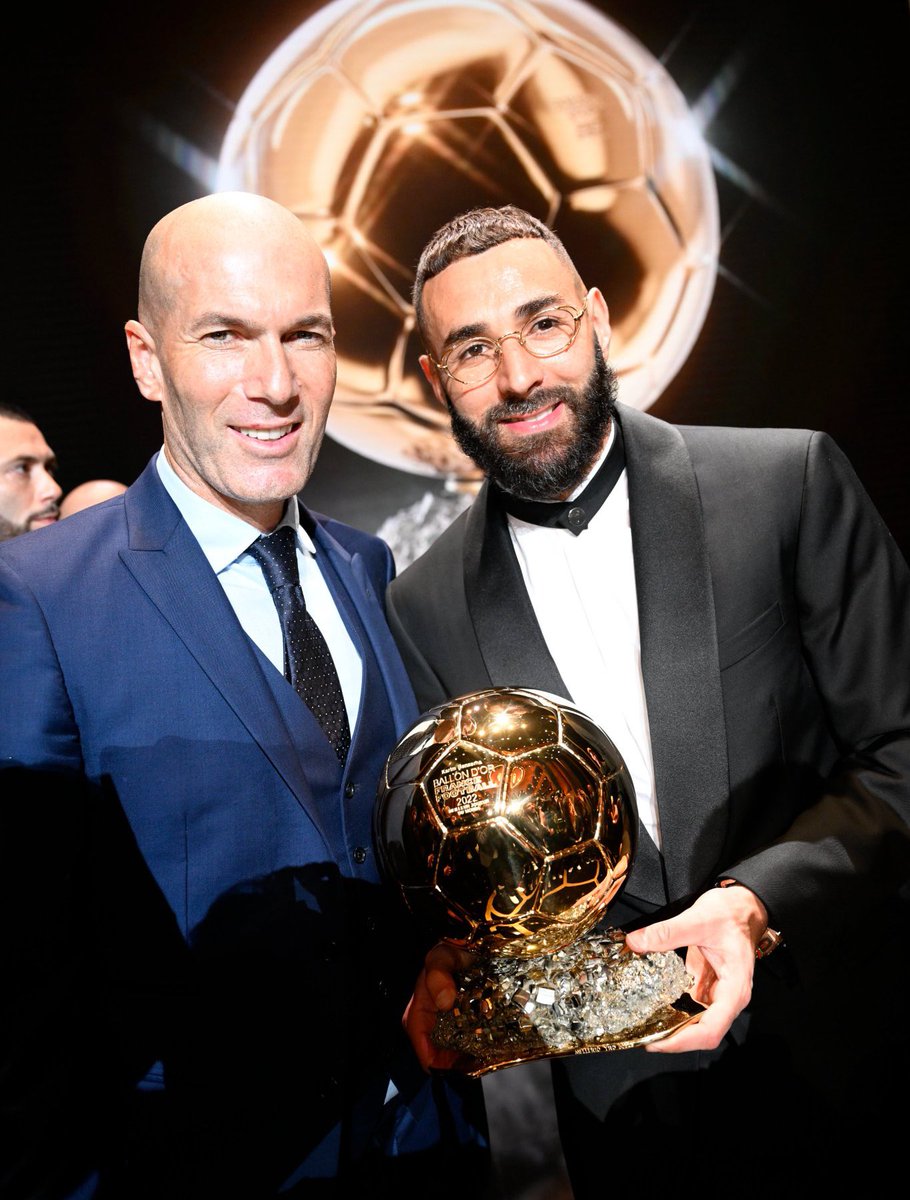 IttiMania's tweet photo. في حال كان هنالك توجه للتعاقد مع مدرب جديد، جماهير #الاتحاد لن ترضى الا بمشاهدة هذه الثنائية من جديد 🤝🟡⚫️ https://t.co/a5xWhdZJhM