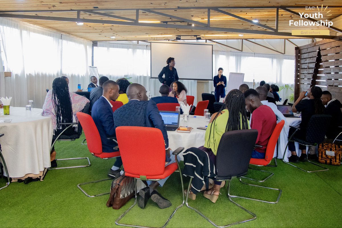 OneYoungAfrica's tweet image. In the afternoon, the conversation shifted to "A Decolonial Approach to Climate Justice," challenging preconceived notions and offering new perspectives.

#EACYouthFellows23 #TogetherForImpact #YouLead23