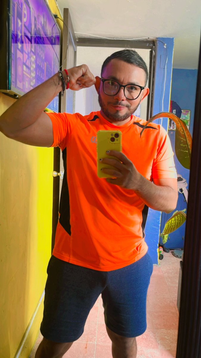 Augustito89's tweet photo. Lunes, de entreno 🤓 https://t.co/ISvgJiIE23