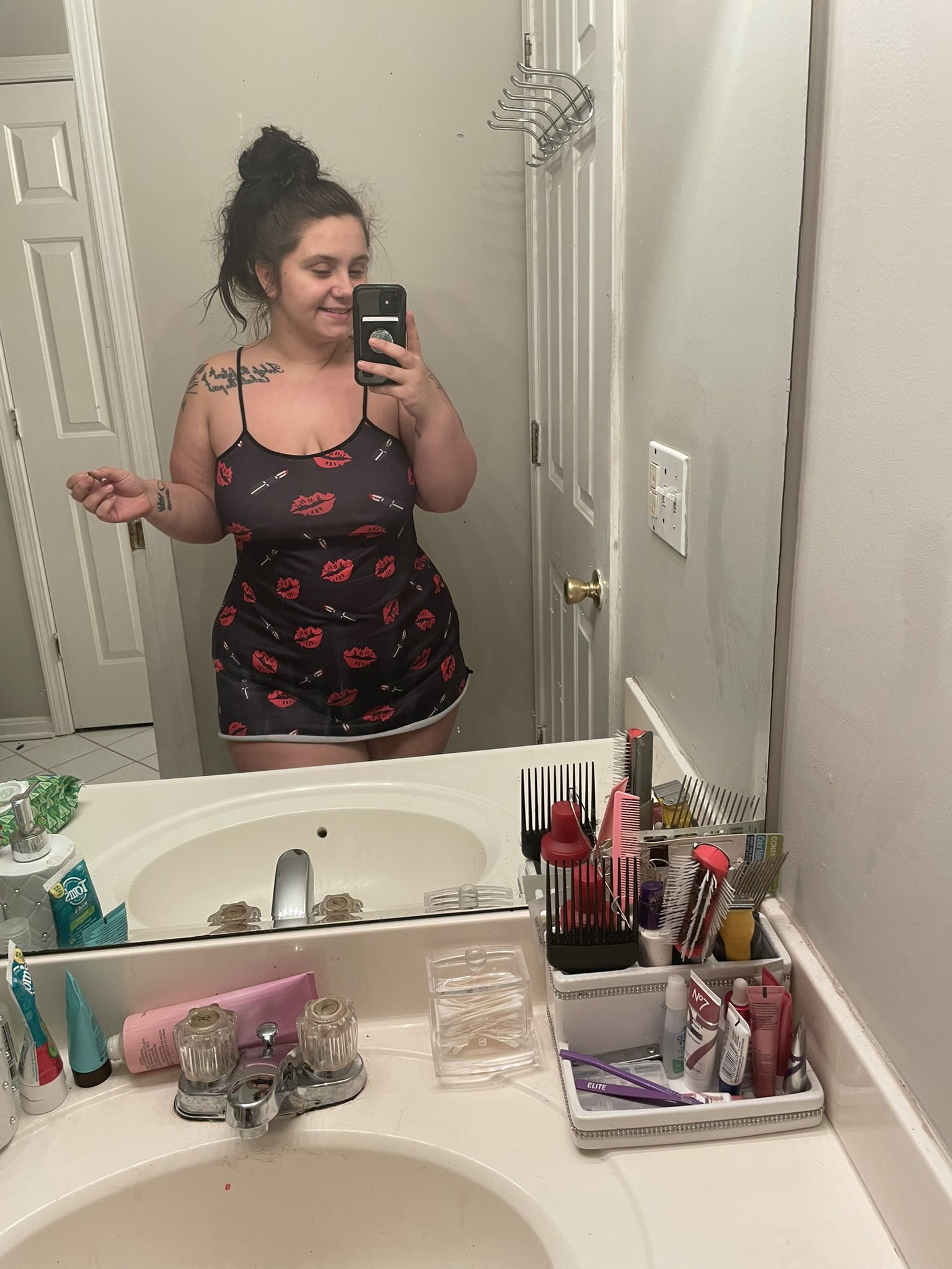 Sharon Leee on X: t.coqB7b4lV4zk 75% offfff right now  t.coZ3WtCwNu0D  X