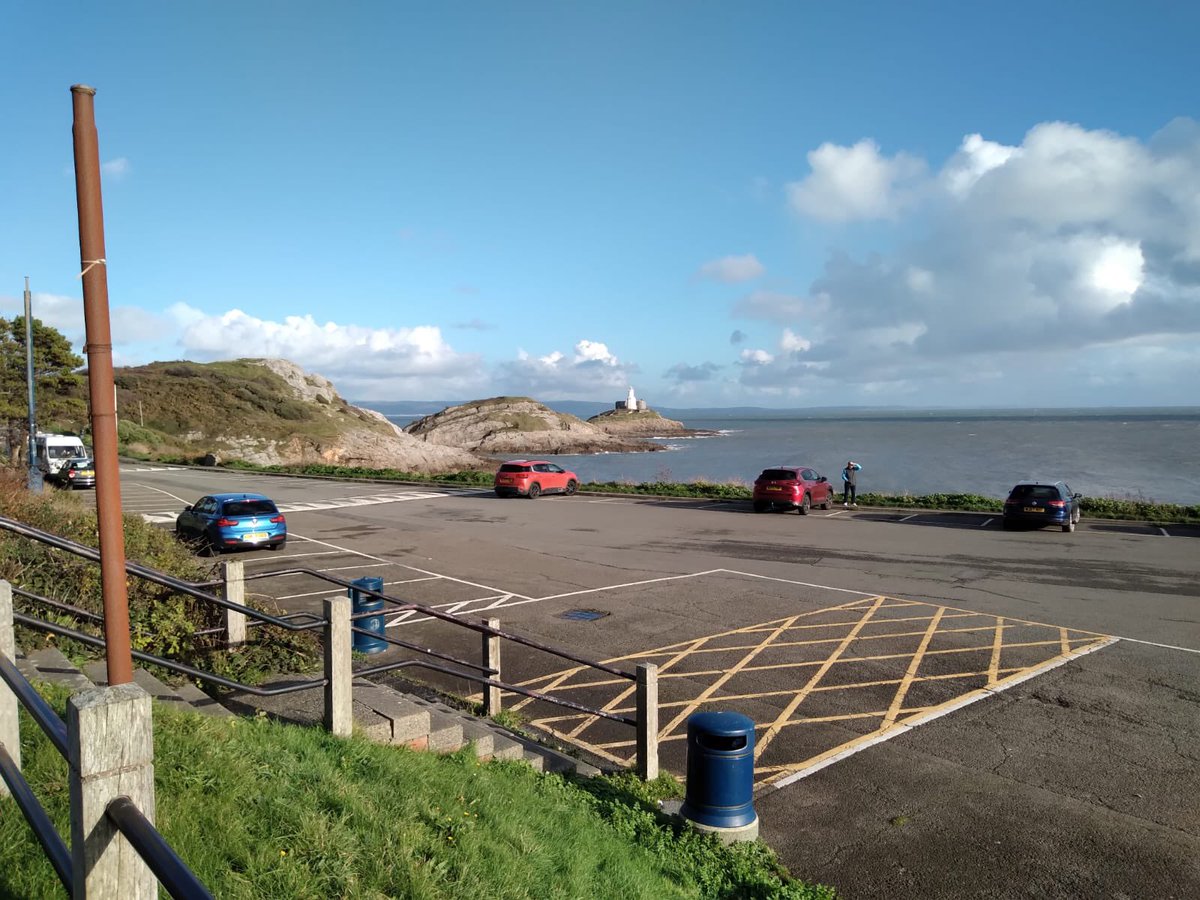 Some gorgeous views on our walking group today. Even a short walk daily has huge benefits for our well-being 🧠 #EIP #EarlyInterventionService <a href="/SwanseabayNHS/">Swansea Bay NHS</a>