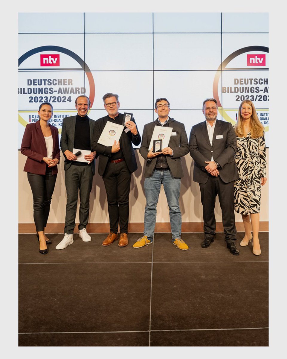 IServ (@iservgmbh) on Twitter photo 🎓 Starke Lösungen für #Schuldigitalisierung: Mit #IServ Schulplattform wollen wir Schule besser machen! 🏆Deutscher Bildungs-Award 2023/2024 in Kategorie Schulplattform gewonnen! 🥳Danke an <a href="/DISQde/">DISQ Deutsches Institut für Service-Qualität</a>, <a href="/ntvde/">ntv Nachrichten</a>, die Moderator(inn)en & unsere Nutzer(innen)! 🙌 📸 T. Ecke/DISQ/ntv 🎓 Starke Lösungen für #Schuldigitalisierung: Mit #IServ Schulplattform wollen wir Schule besser machen! 🏆Deutscher Bildungs-Award 2023/2024 in Kategorie Schulplattform gewonnen! 🥳Danke an <a href="/DISQde/">DISQ Deutsches Institut für Service-Qualität</a>, <a href="/ntvde/">ntv Nachrichten</a>, die Moderator(inn)en & unsere Nutzer(innen)! 🙌 📸 T. Ecke/DISQ/ntv