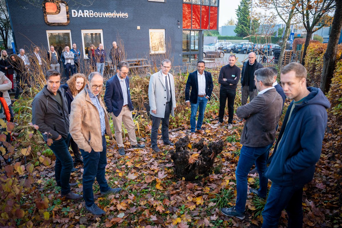Door een paar aanpassingen kun je van je versteende bedrijventerrein al een inspirerende pauzeer- of vergaderplek maken voor je werknemers! <a href="/darbouwadvies/">DAR Bouwadvies BV</a>, A. Vogel Nederland en Boerderij de Boerinn delen hun ervaringen tijdens de Duurzame Bedrijven Dagen: platformduurzamebedrijven.nl/bedrijven/