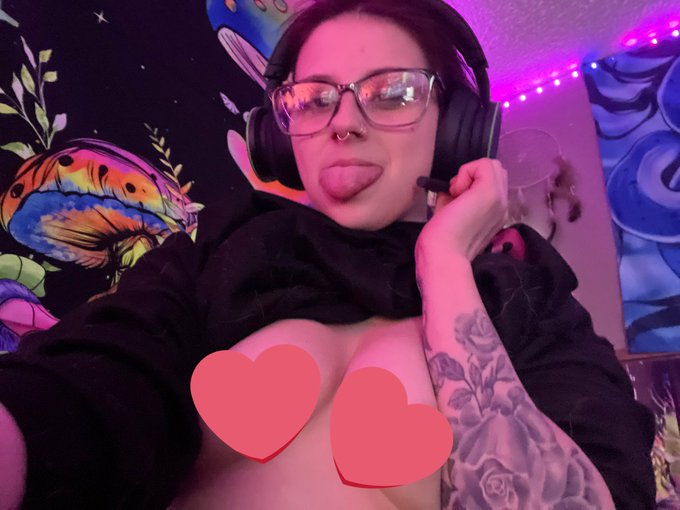 Game timeeee https://t.co/3oZjEPoGbL