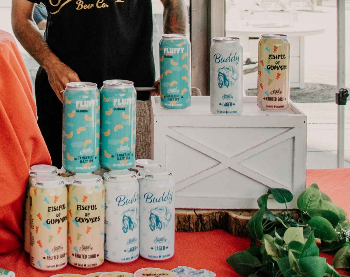 2ndChanceBeerCo's tweet image. Join us during #SDBEERWEEK and embark on a flavor-filled adventure. Explore our award-winning beers, including New Day, Buddy Lager, Fluffy Tangerine Clouds, and Fistful of Gummies. Don&apos;t miss out on the brews that redefine the art of craft beer. 🏅🍻🌟