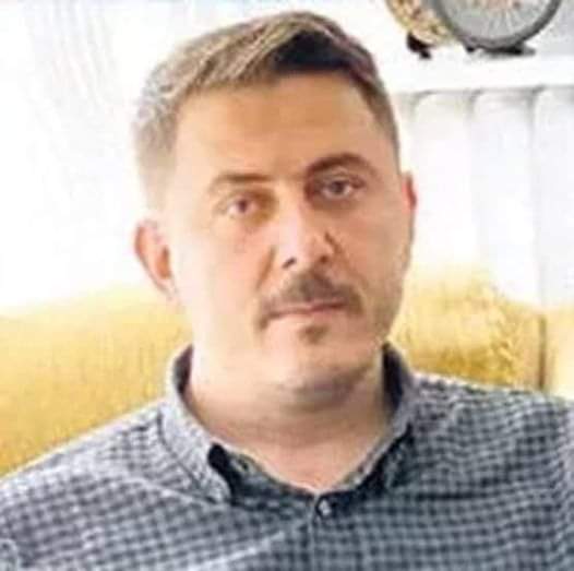 ogretmensitemiz's tweet photo. Hatay da yaptığı 12 apartmandan hiçbiri yıkılmayan inşaat mühendisi müteahhit Mustafa Ergüvenoğlu bir kahramandır. Yeni yapılacak tüm binaların ihalesi ona verilsin.
Ergüvenoğlu sırrını şöyle açıkladı. 
‘Bilime inanan babam rehberimdi.
Yaptığımız tüm inşaatların başında eksik bir şey olmasın diye bekledik. Belki çok klasik olacak ama babam hep bize ‘Okumak zorunda değilsiniz, bir belediyenin temizlik işçisi de olabilirsiniz ancak bir sokağı temizlediğinizde tek bir çöp bırakmayacak şekilde yapın.' derdi.
İşte adam gibi adam, işte insan gibi insan...