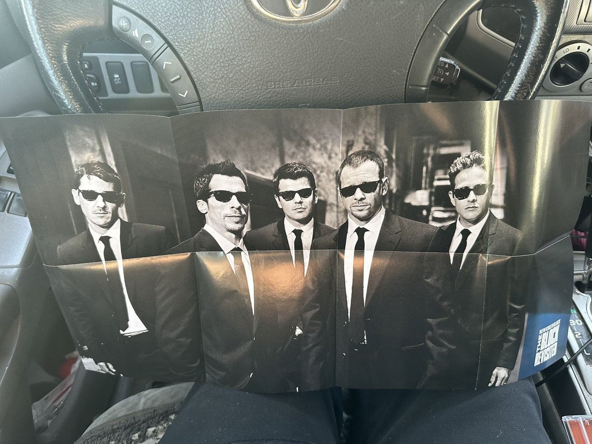 MWIowa2012's tweet image. Woohoo @NKOTB #TheBlockRevisited arrive