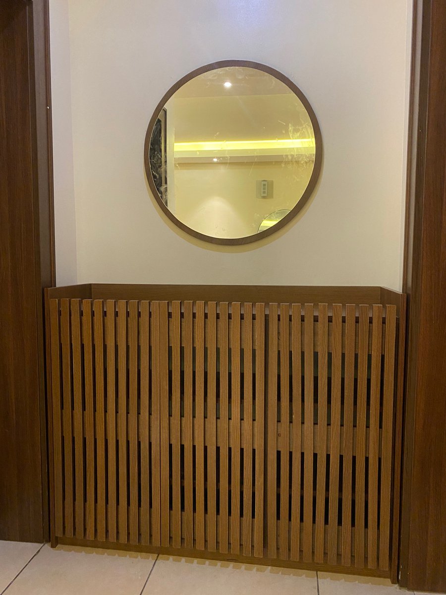 rattanng's tweet photo. Radiating beauty. 
Console by @rattanng 
Mirror by @rattanng https://t.co/4pqp1i4NgS