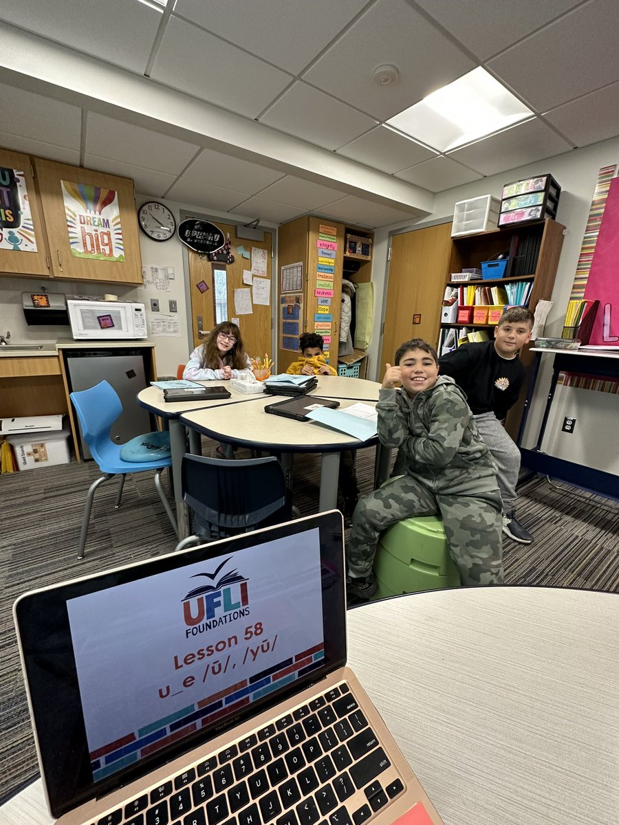 MrsLtweetz's tweet photo. Started our UFLI lessons today. Students had fun striking a pose to remind us that s sometimes says the /z/ sound, like in the word pose. @Hope_Everts @Tbourcy #CHE https://t.co/tXr8OiqN44