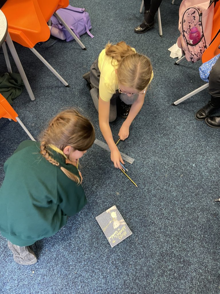 sthcpsbarry's tweet photo. #Hebron learning about our character strengths during @myHappymind_ session today. We were acting out different strengths and our friends had to guess them 😊 #teamworkandfriendship
#braveryandhonesty
#loveandkindness
#exploringandlearning
#loveofourlifeandourworld https://t.co/DVzhRSh8p8