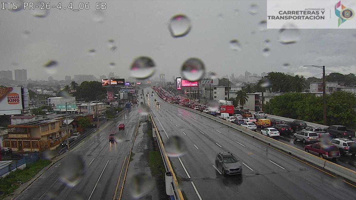 DronChinita's tweet photo. ALERTA DE TRÁNSITO 

SE REPORTA ACUMULACIÓN DE AGUA EN LA RAMPA DE ACCESO DEL EXP BALDORIOTY (PR26) al TUNEL MINILLAS https://t.co/Jyyh9vAM4i