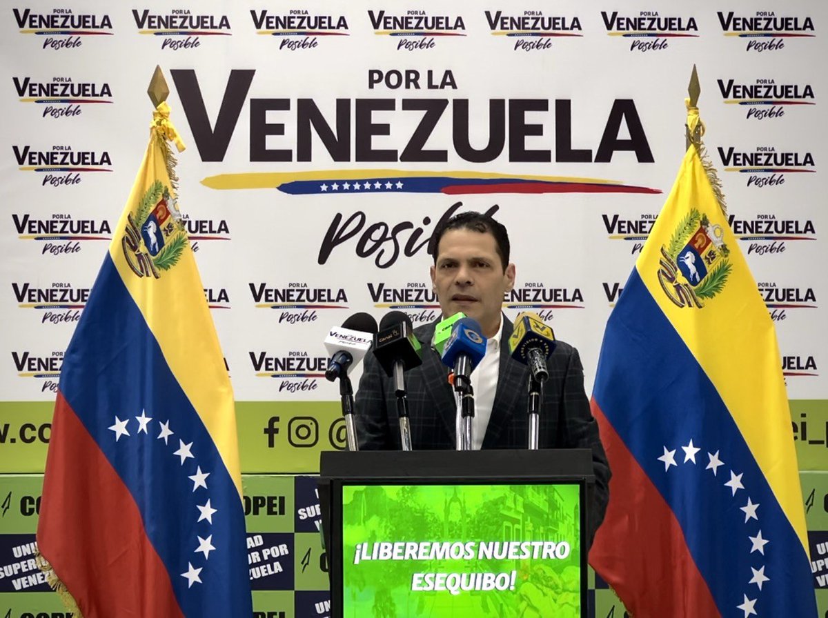 JCAlvaradoVzla's tweet photo. En @Copei_Partido ratificamos el compromiso histórico con la Guayana Esequiba en honor a nuestro país y fundadores Demócratas Cristianos.

Reafirmación que elevamos en el comienzo del Cronograma Electoral por la Guayana Esequiba, como siempre, nuestro accionar es coherente. https://t.co/nj8ygqqSOP