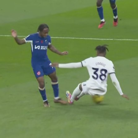 Has the Referee or VAR made a poor decision? tweet media