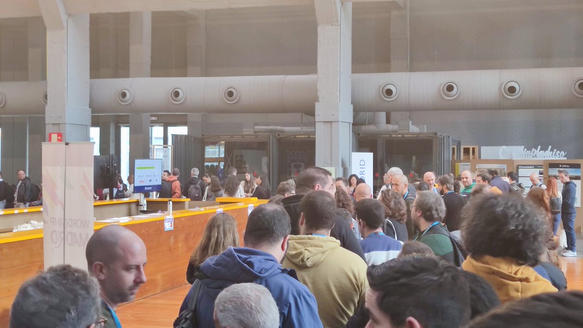 AvanzaEnLaWeb's tweet photo. WordCamp Madrid 2033, gran reunión de la comunidad de wordpresseros, impecable la organización, muy buen ambiente y excelentes ponencias. https://t.co/QTEXvlF2Qr