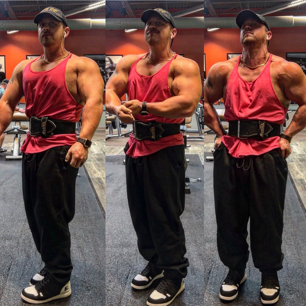 Back from vacation and ready to work 💪🏼🤙🏼

#flex #bodybuilder #bodybuilding #muscle #muscles #body #focused #strong #pump #gains #gainz #gym #fit #fitness #fitguy #gymlife #lifestyle #selfie #fitfam #grow #fatloss #weightloss #diet