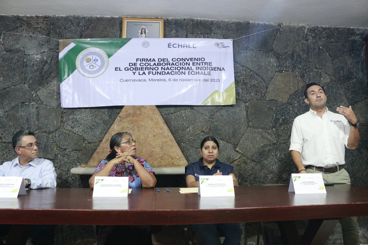 ¡Estamos emocionados por compartir esta increíble noticia!
Hoy firmamos un convenio en colaboración con la destacada Gobernadora Nacional Indígena <a href="/Nichixim/">CANDELARIA LAZARO</a>
Trabajaremos en proyectos que impactarán positivamente.
#PasiónÉCHALE #GobernadoraNacionalIndigena #Candelaria