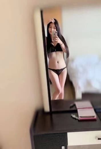Michael05062932's tweet photo. 14号妹妹：汉中汉台区望江路附近
车票：5张/次，7张/两次,14张/夜，糯米，颜值身材都不错，25岁左右，比较热情，闷骚的兄弟不用担心冷场；s型身材，臀型不错，妹子不催人天然波手感完美，很漂亮 
妹妹联系方式看置顶推文 #汉中约炮 #汉中兼职 #汉中上门 #汉中资源 #汉中 https://t.co/aliUVZ8Shd