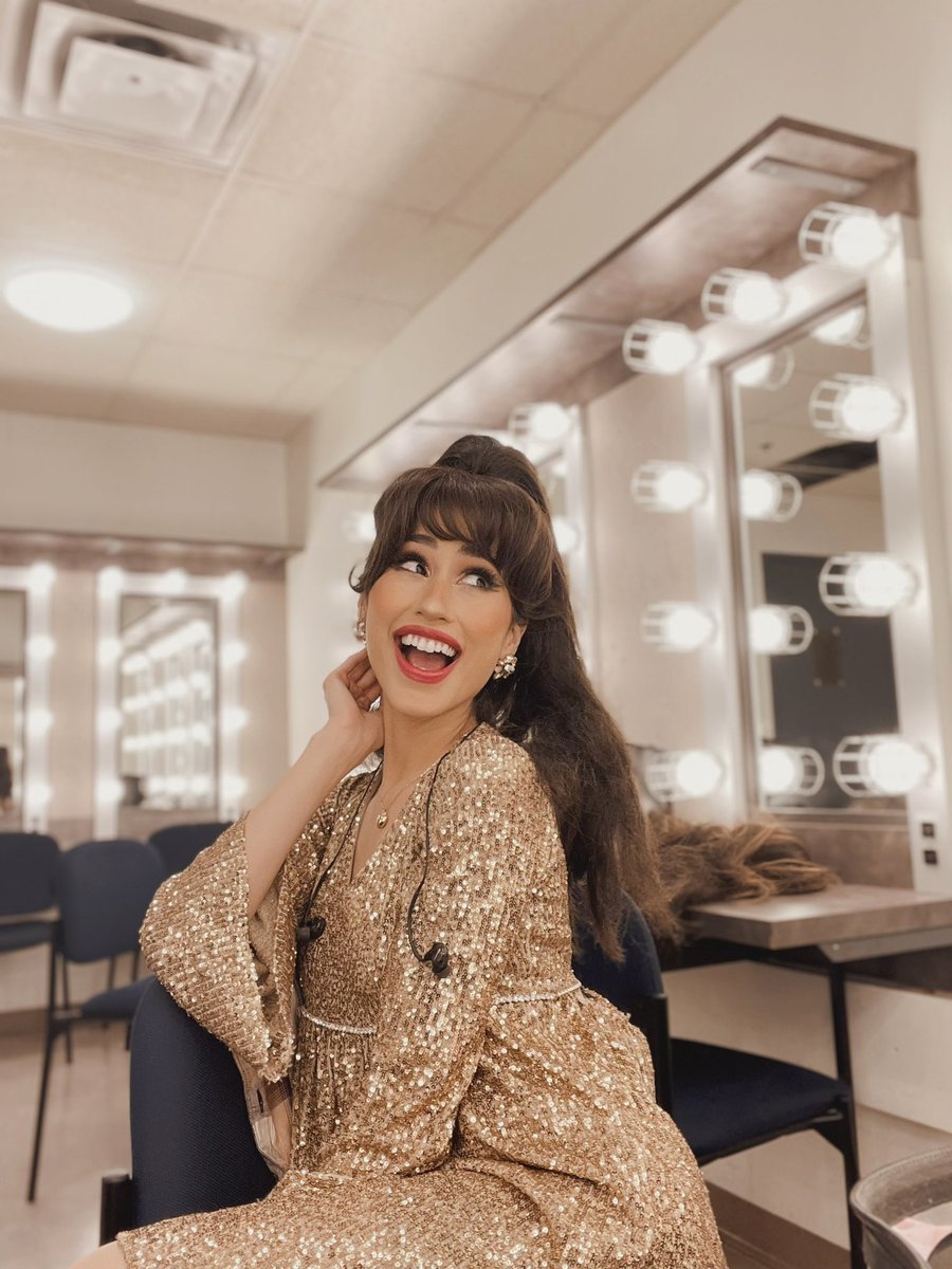 Groovy Baby ✨✨✨

#relivethemusic #50s #60s #theatreshow #nationaltour #singer #livemusic