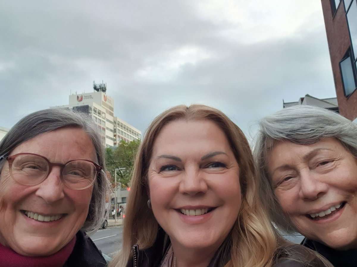 Such a treat to hear <a href="/gaynorsadlo/">Gaynor Sadlo</a> <a href="/TUOTSociety/">TUOT Society</a> today, giving me an occupational science perspective on TBI rehabilitation <a href="/jcreektv/">Jennifer Creek</a> muscling in on the action.