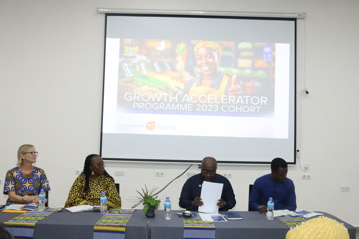 UNDPSierraLeone's tweet photo. Congratulations to the 18 businesses of our #GrowthAccelerator cohort for women-led cooperatives &amp; MSMEs! 
Each of them received investment grants &amp; will be supported with Technical Assistance &amp; Business Dev't  Services to grow their ventures. 

Thanks to our #PartnersAtCore. https://t.co/pKslN0pklw