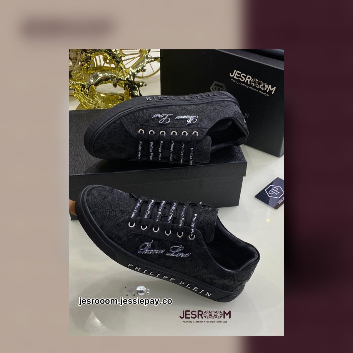 jesrooom's tweet photo. Step up your shoe game with Philipp Plein Sneakers, now available at Jesrooom.
Unleash your style potential from sizes 40-46, all for just  ₦60,000.

Elevate your sneaker collection and walk with confidence! 👟💫

🛒Shop🛍️ via 🪩: https://t.co/LfLIuDGvJQ link in bio.

#Jesrooom https://t.co/Vw74wRFMy3