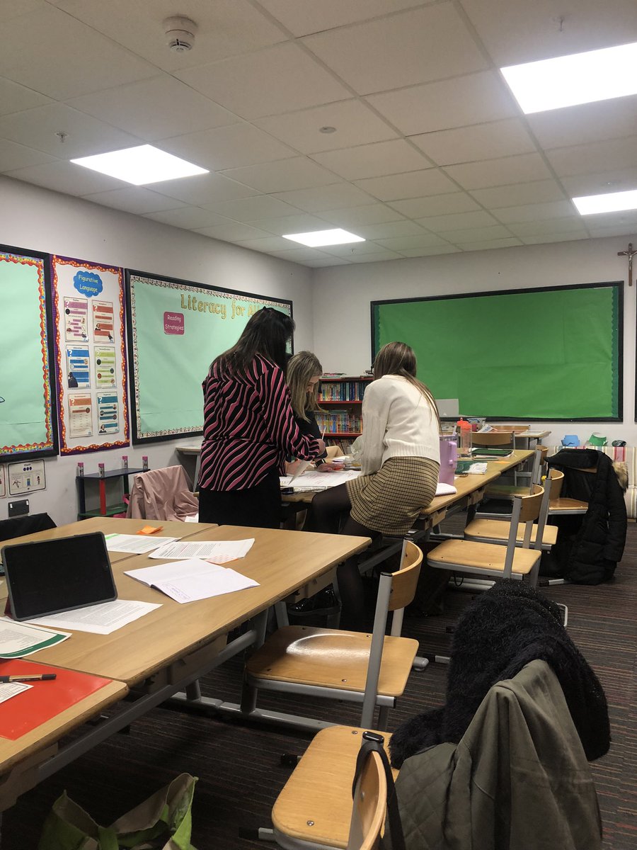 Jane_Arthur_'s tweet photo. A super collegiate session tonight with team  @StMirinsPS all about the #curriculum &amp; #interdisciplinarylearning #relevance #learneragency #planningtogether #deeplearningdeepthinking Thanks for the great feedback 👍🏼 Always a pleasure to work with teachers/colleagues in schools 😍 https://t.co/Dycb0Q8hJ3