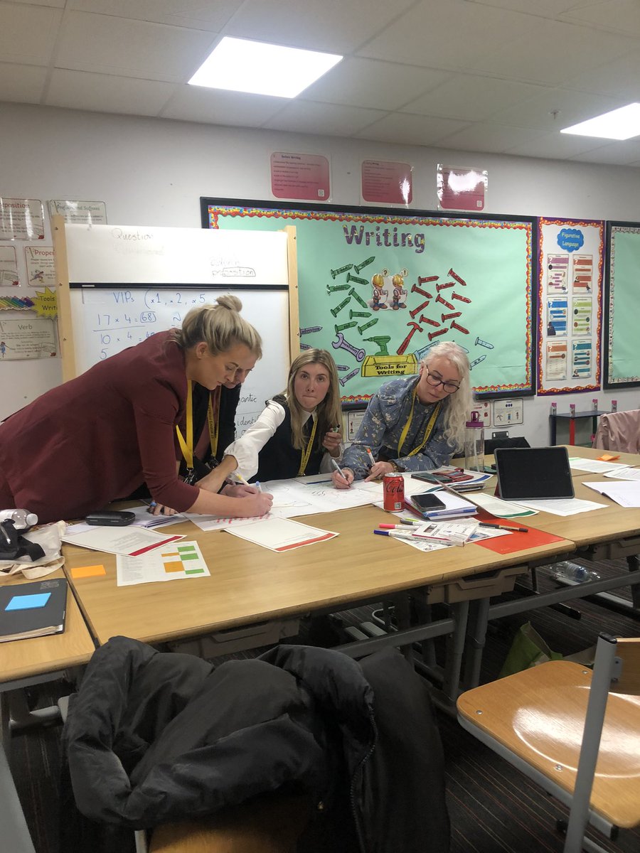 Jane_Arthur_'s tweet photo. A super collegiate session tonight with team  @StMirinsPS all about the #curriculum &amp; #interdisciplinarylearning #relevance #learneragency #planningtogether #deeplearningdeepthinking Thanks for the great feedback 👍🏼 Always a pleasure to work with teachers/colleagues in schools 😍 https://t.co/Dycb0Q8hJ3