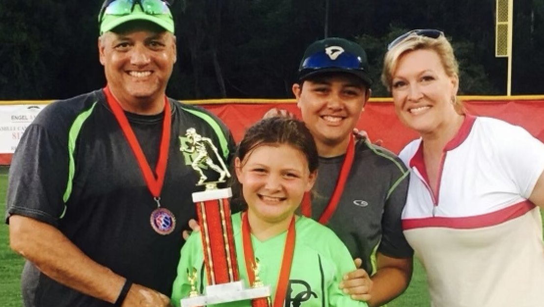 EXTRA INNING SOFTBALL (@extrainningsb) on Twitter photo Kaia Cortes Finds Home at Notre Dame After Losing Her Father
“From that point on, it was always the goal for me to play college ball for him," Kaia said of her father. "He did everything in his power to help me to get there."
<a href="/KaiaCortes/">Kaia Cortes</a> <a href="/NDsoftball/">Notre Dame Softball</a>
bit.ly/47ch4ZI Kaia Cortes Finds Home at Notre Dame After Losing Her Father
“From that point on, it was always the goal for me to play college ball for him," Kaia said of her father. "He did everything in his power to help me to get there."
<a href="/KaiaCortes/">Kaia Cortes</a> <a href="/NDsoftball/">Notre Dame Softball</a>
bit.ly/47ch4ZI