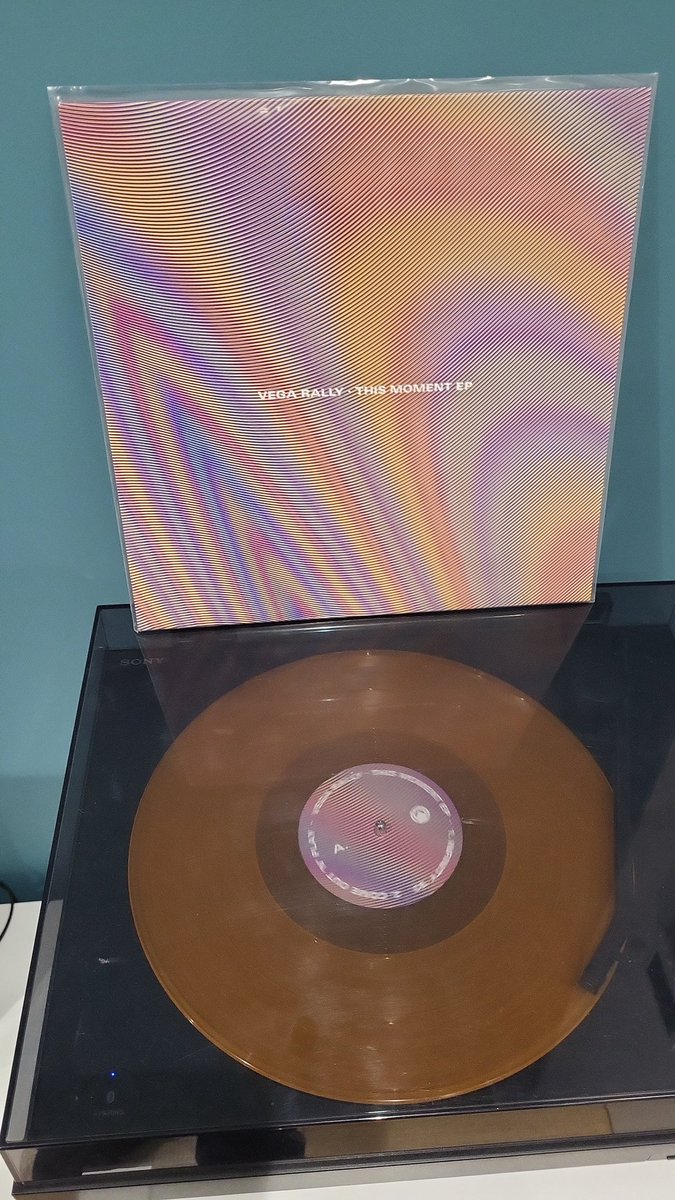neill_moore's tweet photo. @vegarallymusic @SpikeIslandRecs some great tunes on this ep! https://t.co/9ope08ojNP