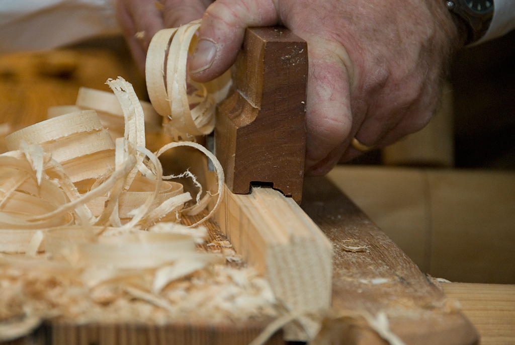 HistDeerfield's tweet photo. This weekend is for woodworking at Historic Deerfield! Join Sharon Mehrman on Saturday, November 11, from 10 a.m. to 4 p.m. for a historic #woodworking #demonstration, included with general admission! https://t.co/ReOiHs7aRo
#HistoryMuseum #WesternMass #Tradework #historictrades https://t.co/2xBxuHPgVN