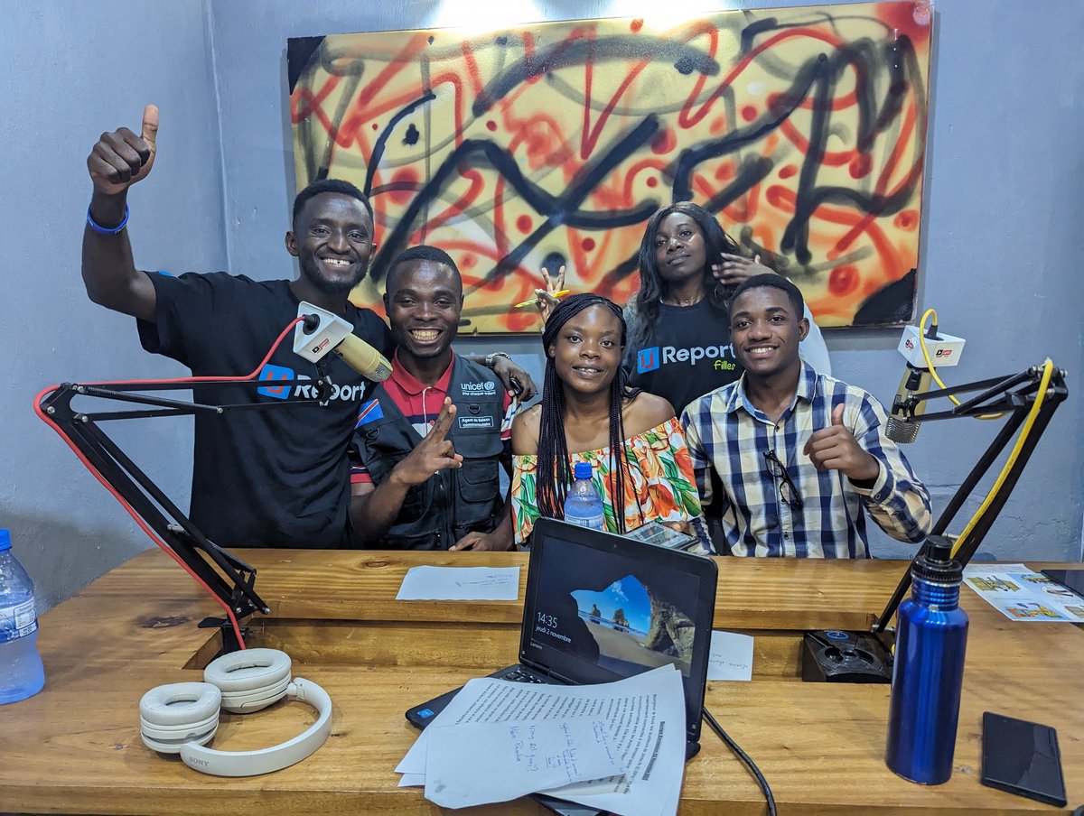 lucbienfait's tweet photo. #U_Action
Sous le thème "Travailler dans un environnement sain", moi avec mes amis u-reporters de la Communauté U-Report Bukavu avons sensibilisé sur l'importance de travailler dans un milieu propre au travail comme à domicile et sur la prise en charge de la diarrhée à la maison. https://t.co/ex8xL4FC3z