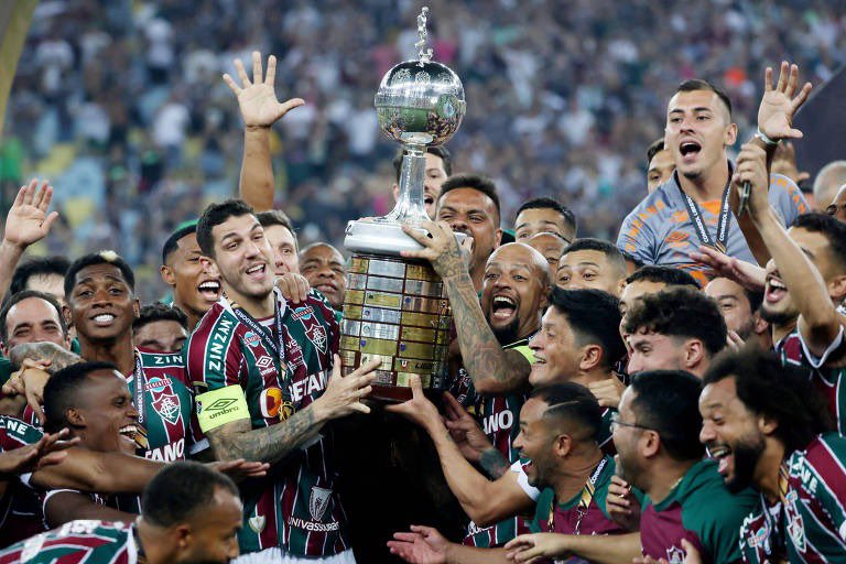 Todo elenco campeão começa pela comissão técnica, mas expandindo para gestão, inteligência de dados, análise de desempenho...

No <a href="/FutebolIntBR/">Futebol Interativo</a> você encontra uma verdadeira faculdade para se aprofundar e trabalhar com esses temas

Clique no link e saiba 👉 wa.link/4yd52n
