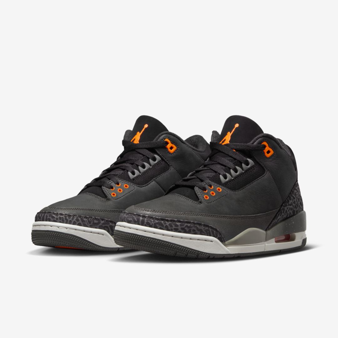 J23app's tweet photo. Official Images: Jordan 3 Retro "Fear" https://t.co/oSQDl9Gn5A
