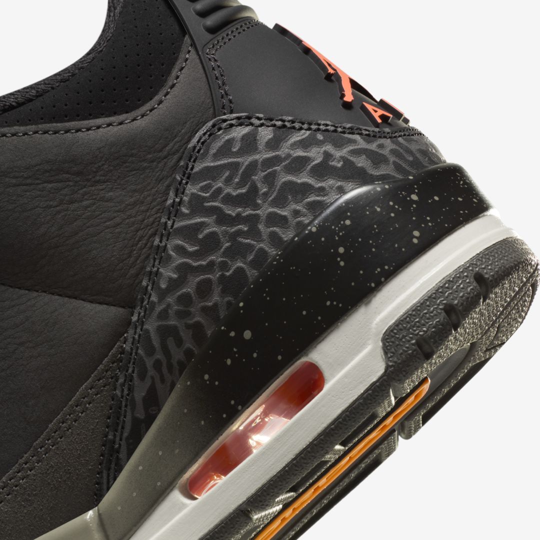 J23app's tweet photo. Official Images: Jordan 3 Retro "Fear" https://t.co/oSQDl9Gn5A