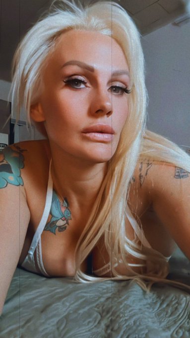 Join me at my FC... New free video will be released tommorow 🔞 https://t.co/81xtzQdvEF https://t.co/