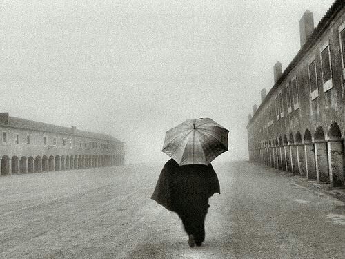literlandweb1's tweet photo. "No tenía ningún plan; Sólo el instinto del niño que quiere regresar a su casa."
John Fowles
📷Rui Palha https://t.co/8k3HhQBKIX