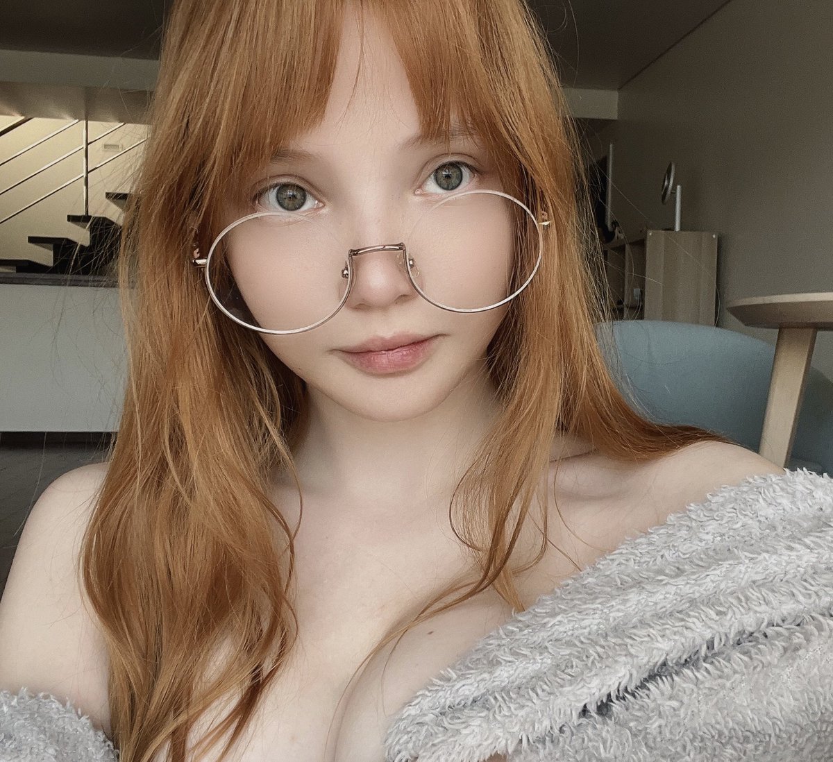 No makeup, but with glasses.
Yes or nah? https://t.co/2kUA57JfQF