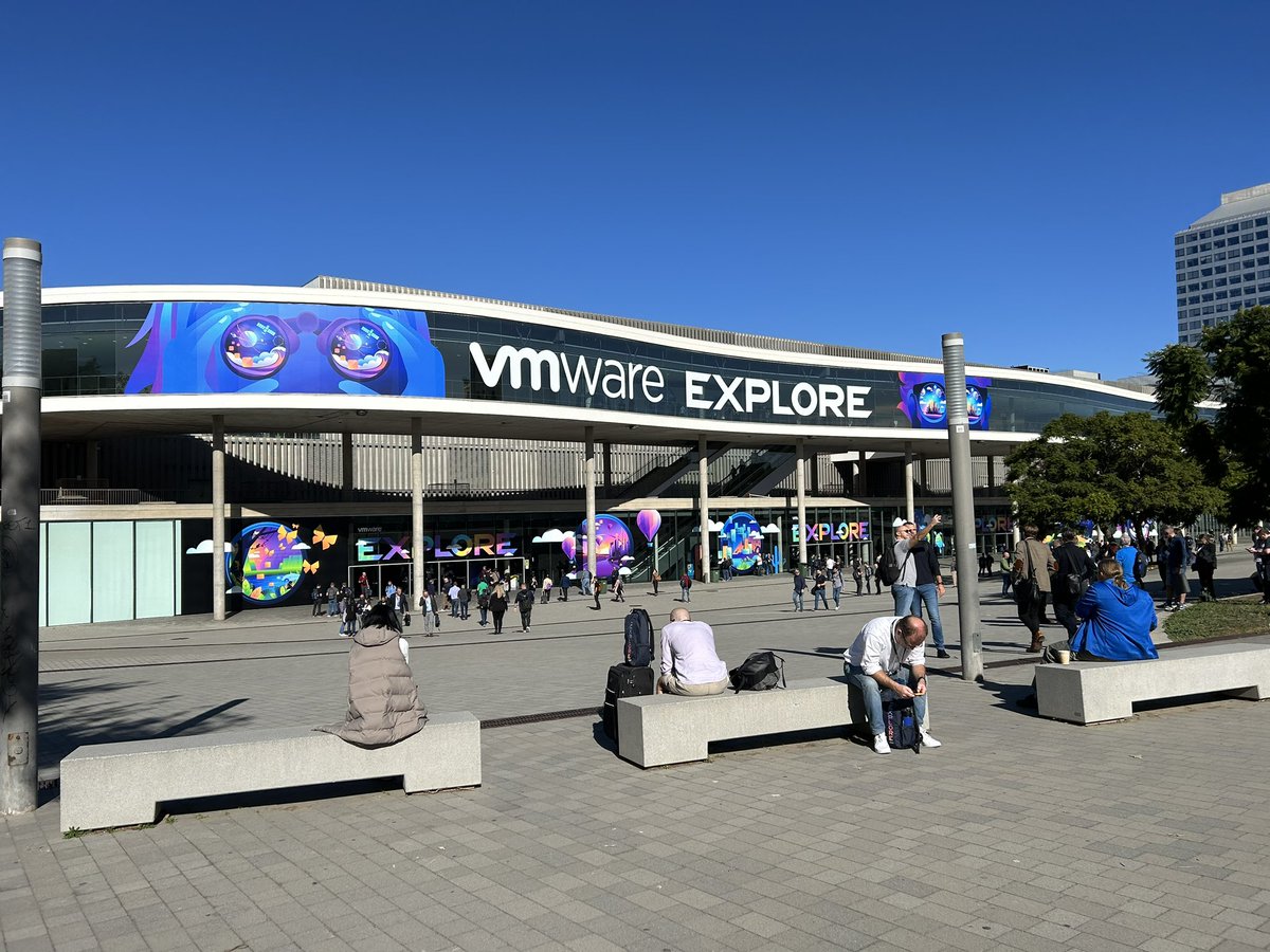 kcokyaman's tweet image. It was an amazing first day at VMware Explore Barcelona…  I will have a session tomorrow. Please add to your schedule with the following link.

event.vmware.com/flow/vmware/ex…

#VMwareExplore #vmwaretam